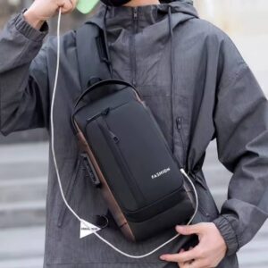 BOLSO DE HOMBRE CON SEGURO